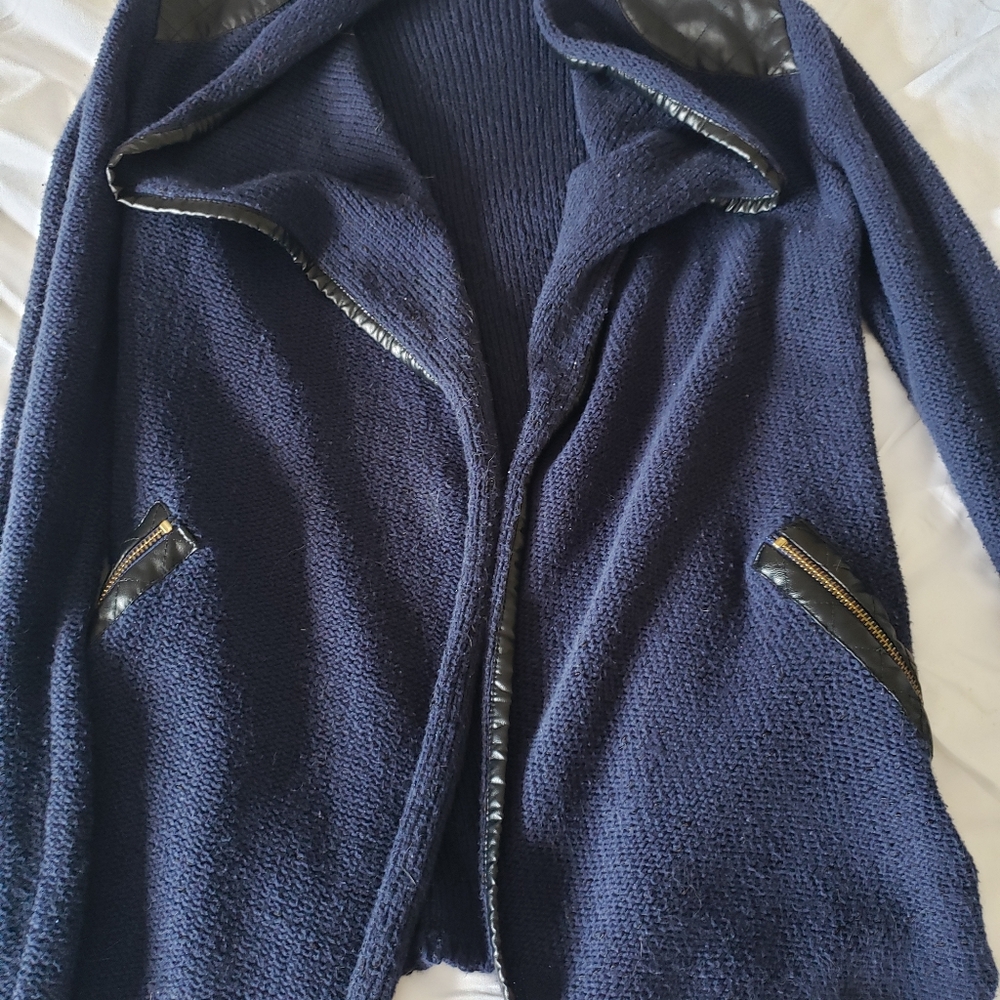 Jacket - Picture 1 of 4